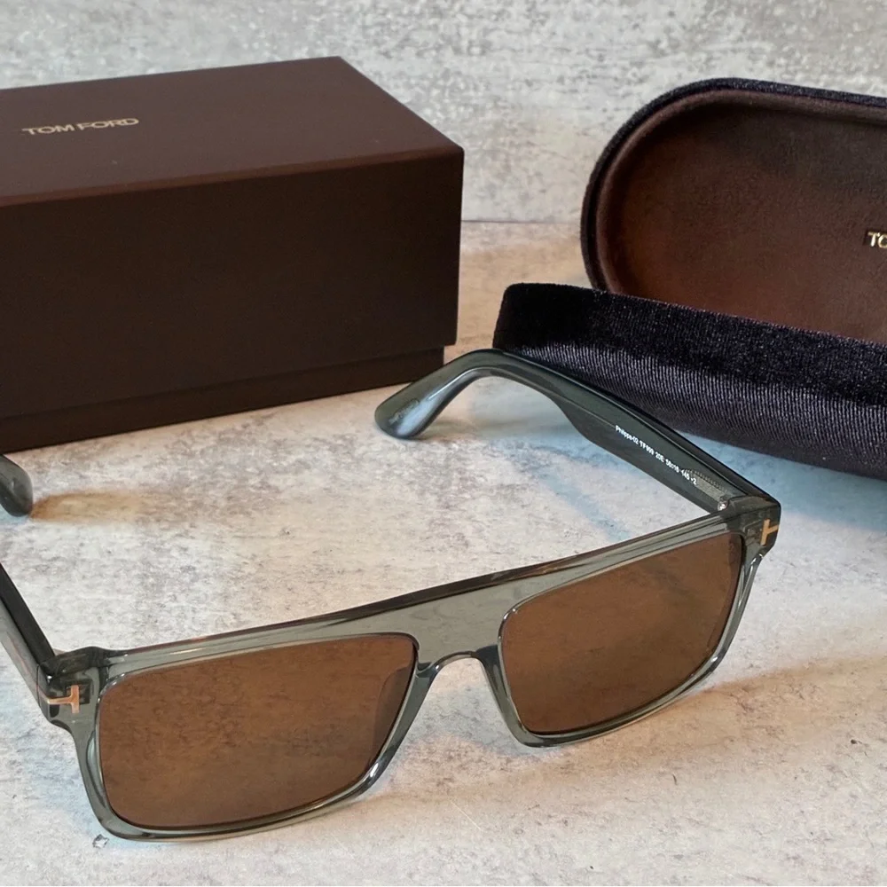 Tom Ford TF999 Philippe-02 Sunglass Gold T Logo Made in Italy 58□16 Rectangular